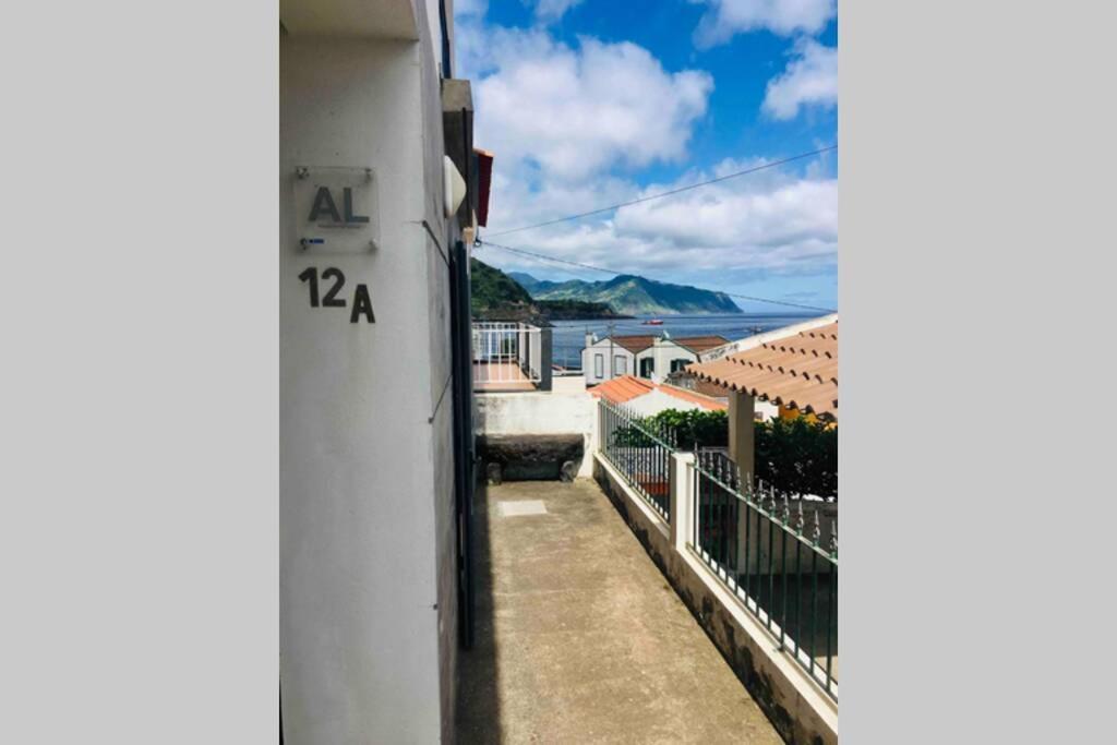 Apartamento Vista Do Mar A Ribeira Quente Exterior foto